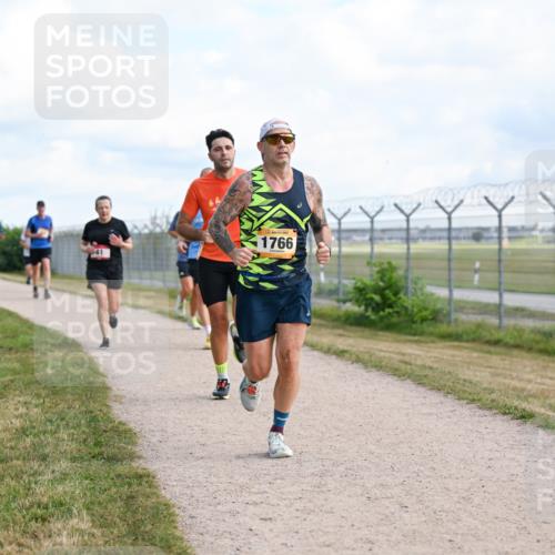 14.09.2025 - Airport Race Dr. Thomas Lammeyer http://msf.ph/oto/8868441 14.09.2025 12:12:28 Laufen 1766 meine-sportfotos.de