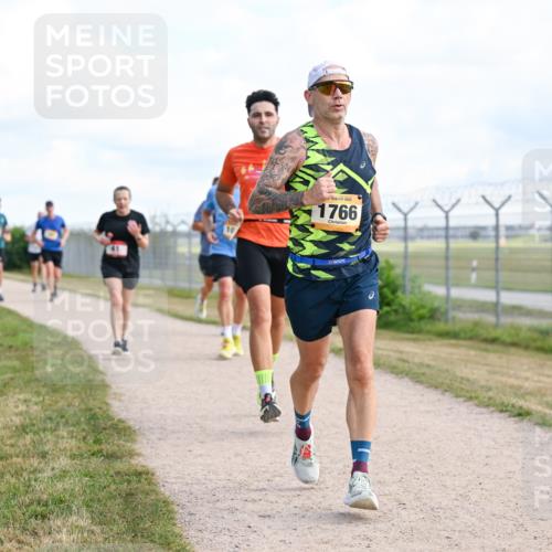 14.09.2025 - Airport Race Dr. Thomas Lammeyer http://msf.ph/oto/8868445 14.09.2025 12:12:29 Laufen 1766, 52031 meine-sportfotos.de