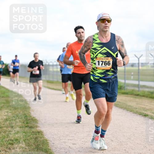 14.09.2025 - Airport Race Dr. Thomas Lammeyer http://msf.ph/oto/8868447 14.09.2025 12:12:29 Laufen 1766 meine-sportfotos.de