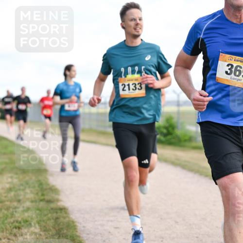 14.09.2025 - Airport Race Dr. Thomas Lammeyer http://msf.ph/oto/8868484 14.09.2025 12:12:37 Laufen 2133, 42, 369, 575 meine-sportfotos.de