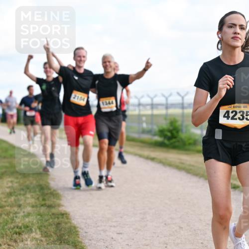 14.09.2025 - Airport Race Dr. Thomas Lammeyer http://msf.ph/oto/8868560 14.09.2025 12:12:46 Laufen 2104, 1344, 4235 meine-sportfotos.de