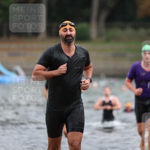 14.09.2025 - Stadtparktriathlon Michael Strokosch http://msf.ph/oto/8868566 14.09.2025 10:32:54 Schwimmen 736, 750, 776, 786, 802, 821 meine-sportfotos.de