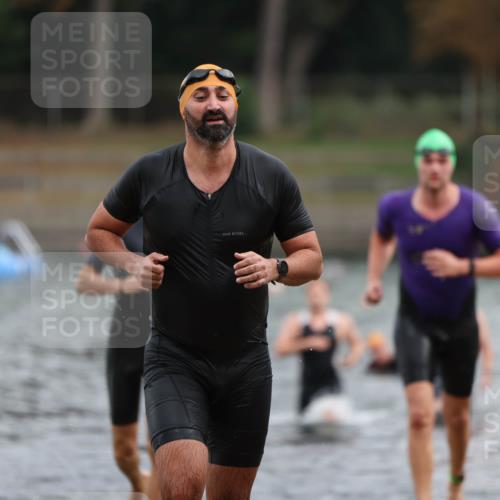 14.09.2025 - Stadtparktriathlon Michael Strokosch http://msf.ph/oto/8868568 14.09.2025 10:32:54 Schwimmen 736, 750, 776, 786, 802, 821 meine-sportfotos.de