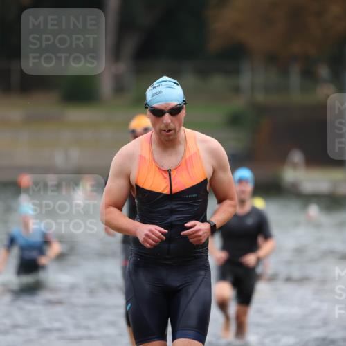 14.09.2025 - Stadtparktriathlon Michael Strokosch http://msf.ph/oto/8868604 14.09.2025 10:33:09 Schwimmen 739, 779, 787, 790, 807 meine-sportfotos.de