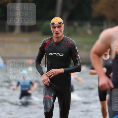 14.09.2025 - Stadtparktriathlon Michael Strokosch http://msf.ph/oto/8868612 14.09.2025 10:33:11 Schwimmen 739, 779, 787, 790, 807 meine-sportfotos.de