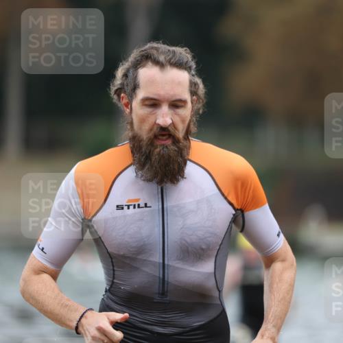 14.09.2025 - Stadtparktriathlon Michael Strokosch http://msf.ph/oto/8868643 14.09.2025 10:33:22 Schwimmen 790, 792, 807 meine-sportfotos.de