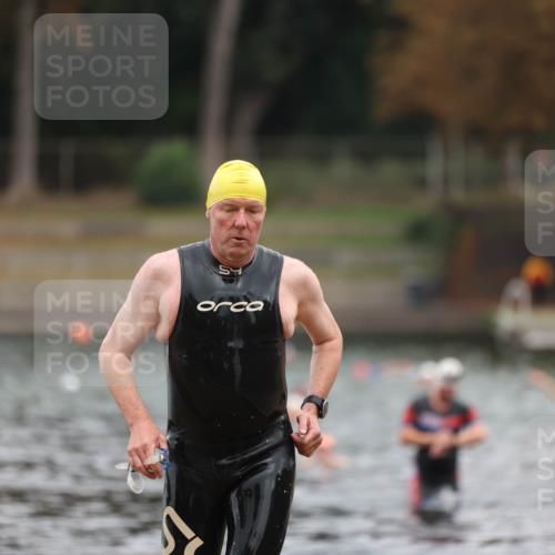 14.09.2025 - Stadtparktriathlon Michael Strokosch http://msf.ph/oto/8868657 14.09.2025 10:33:29 Schwimmen 792 meine-sportfotos.de