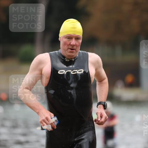 14.09.2025 - Stadtparktriathlon Michael Strokosch http://msf.ph/oto/8868663 14.09.2025 10:33:30 Schwimmen 792, 818 meine-sportfotos.de