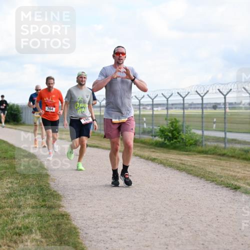 14.09.2025 - Airport Race Dr. Thomas Lammeyer http://msf.ph/oto/8868664 14.09.2025 12:12:53 Laufen 764, 190 meine-sportfotos.de