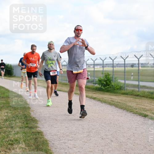 14.09.2025 - Airport Race Dr. Thomas Lammeyer http://msf.ph/oto/8868667 14.09.2025 12:12:53 Laufen 764, 190 meine-sportfotos.de