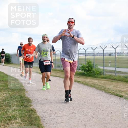 14.09.2025 - Airport Race Dr. Thomas Lammeyer http://msf.ph/oto/8868673 14.09.2025 12:12:53 Laufen 764, 190 meine-sportfotos.de