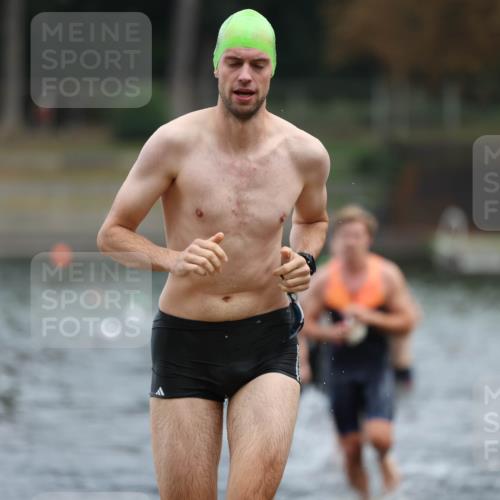 14.09.2025 - Stadtparktriathlon Michael Strokosch http://msf.ph/oto/8868700 14.09.2025 10:33:56 Schwimmen 754, 778, 791, 820 meine-sportfotos.de