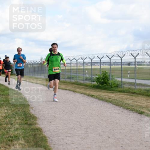 14.09.2025 - Airport Race Dr. Thomas Lammeyer http://msf.ph/oto/8868772 14.09.2025 12:13:01 Laufen 73, 4169 meine-sportfotos.de