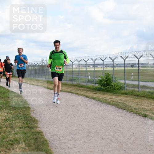 14.09.2025 - Airport Race Dr. Thomas Lammeyer http://msf.ph/oto/8868775 14.09.2025 12:13:01 Laufen 915, 73, 4169 meine-sportfotos.de