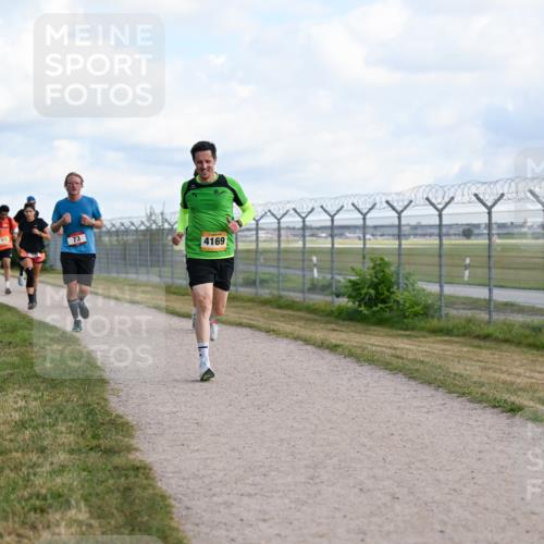 14.09.2025 - Airport Race Dr. Thomas Lammeyer http://msf.ph/oto/8868778 14.09.2025 12:13:01 Laufen 73, 4169 meine-sportfotos.de