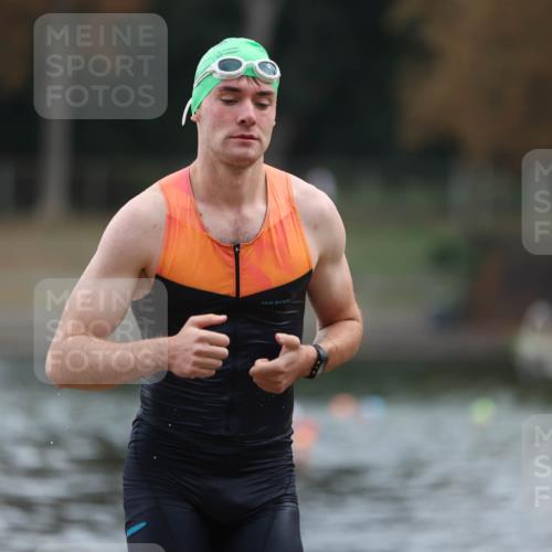 14.09.2025 - Stadtparktriathlon Michael Strokosch http://msf.ph/oto/8868845 14.09.2025 10:35:00 Schwimmen 772, 797, 806 meine-sportfotos.de