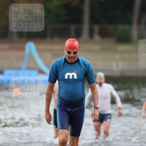 14.09.2025 - Stadtparktriathlon Michael Strokosch http://msf.ph/oto/8868868 14.09.2025 10:35:41 Schwimmen 734, 756, 775, 805, 808 meine-sportfotos.de