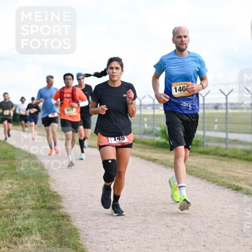 14.09.2025 - Airport Race Dr. Thomas Lammeyer http://msf.ph/oto/8868879 14.09.2025 12:13:07 Laufen 915, 749, 140 meine-sportfotos.de