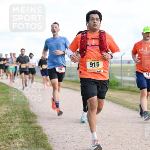 14.09.2025 - Airport Race Dr. Thomas Lammeyer http://msf.ph/oto/8868927 14.09.2025 12:13:10 Laufen 96, 915, 915, 151 meine-sportfotos.de