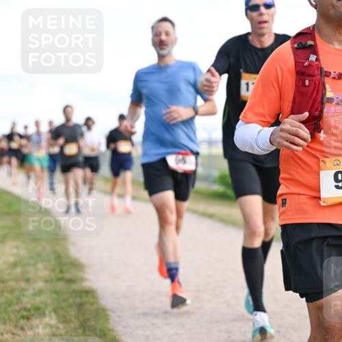 14.09.2025 - Airport Race Dr. Thomas Lammeyer http://msf.ph/oto/8868936 14.09.2025 12:13:10 Laufen 42, 915, 915 meine-sportfotos.de