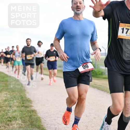 14.09.2025 - Airport Race Dr. Thomas Lammeyer http://msf.ph/oto/8868947 14.09.2025 12:13:11 Laufen 96, 1776 meine-sportfotos.de