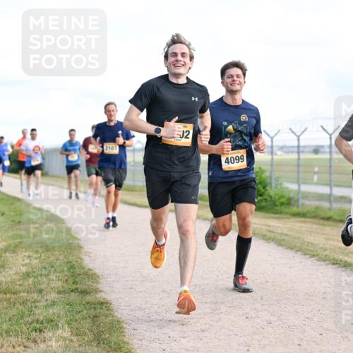 14.09.2025 - Airport Race Dr. Thomas Lammeyer http://msf.ph/oto/8869020 14.09.2025 12:13:17 Laufen 2103, 2, 4099, 1500 meine-sportfotos.de
