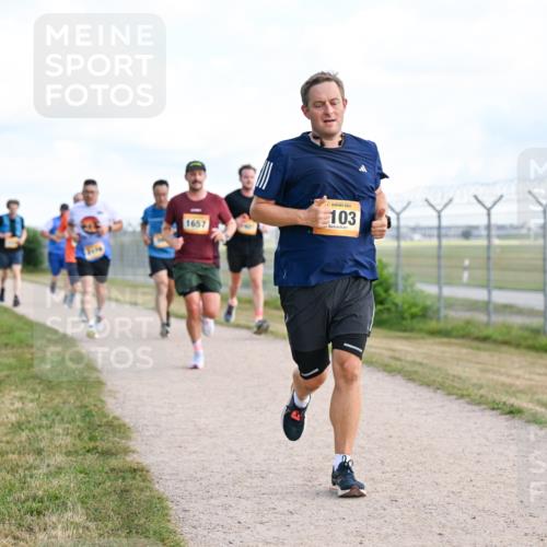 14.09.2025 - Airport Race Dr. Thomas Lammeyer http://msf.ph/oto/8869061 14.09.2025 12:13:19 Laufen 1657, 103 meine-sportfotos.de