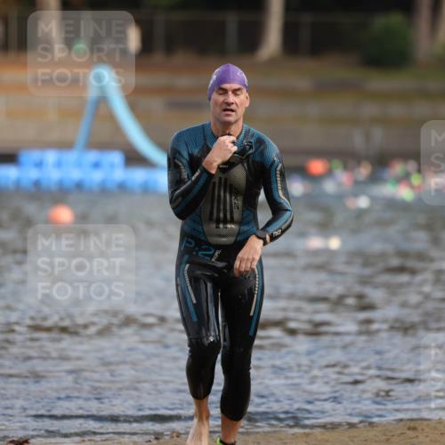 14.09.2025 - Stadtparktriathlon Michael Strokosch http://msf.ph/oto/8869141 14.09.2025 10:50:47 Schwimmen 888 meine-sportfotos.de