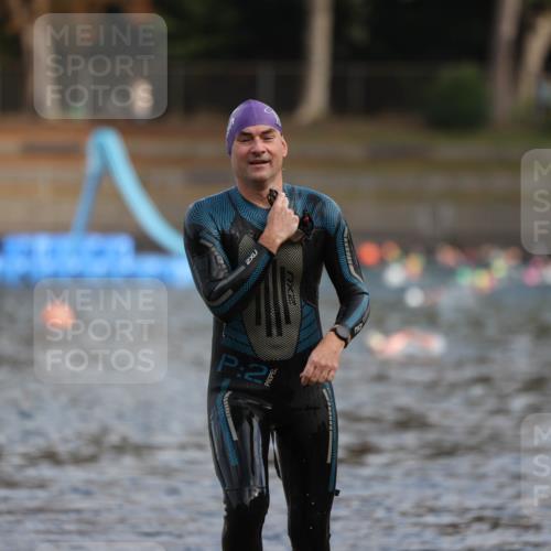 14.09.2025 - Stadtparktriathlon Michael Strokosch http://msf.ph/oto/8869145 14.09.2025 10:50:47 Schwimmen 888 meine-sportfotos.de