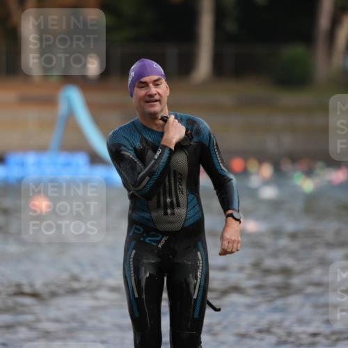 14.09.2025 - Stadtparktriathlon Michael Strokosch http://msf.ph/oto/8869147 14.09.2025 10:50:48 Schwimmen 888 meine-sportfotos.de
