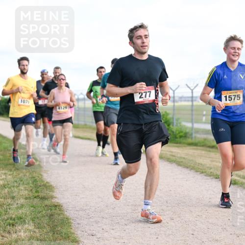 14.09.2025 - Airport Race Dr. Thomas Lammeyer http://msf.ph/oto/8869229 14.09.2025 12:13:34 Laufen 277, 1070, 1575 meine-sportfotos.de
