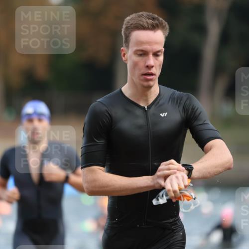 14.09.2025 - Stadtparktriathlon Michael Strokosch http://msf.ph/oto/8869234 14.09.2025 10:51:47 Schwimmen 827, 848, 849, 856 meine-sportfotos.de