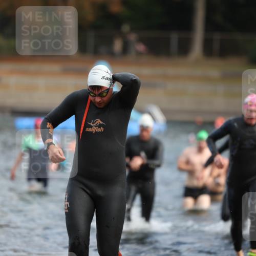 14.09.2025 - Stadtparktriathlon Michael Strokosch http://msf.ph/oto/8869280 14.09.2025 10:52:02 Schwimmen 835, 846, 852, 859, 867, 878, 882, 898, 917 meine-sportfotos.de