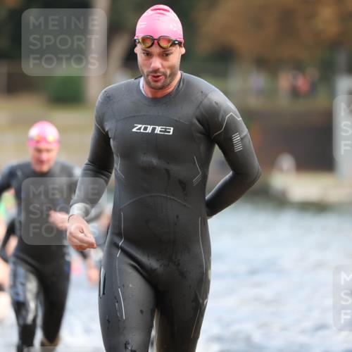14.09.2025 - Stadtparktriathlon Michael Strokosch http://msf.ph/oto/8869285 14.09.2025 10:52:04 Schwimmen 835, 846, 852, 859, 867, 878, 882, 897, 898, 917 meine-sportfotos.de