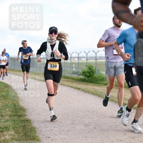 14.09.2025 - Airport Race Dr. Thomas Lammeyer http://msf.ph/oto/8869306 14.09.2025 12:13:39 Laufen 1960, 330, 1 meine-sportfotos.de