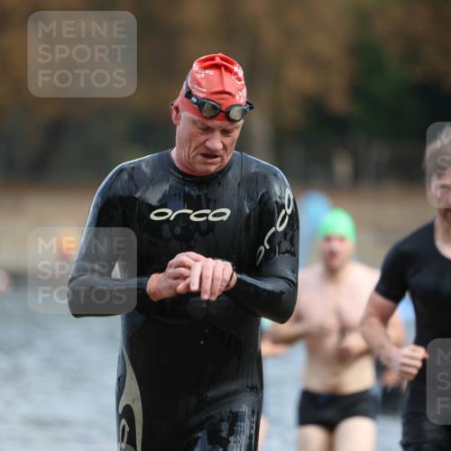 14.09.2025 - Stadtparktriathlon Michael Strokosch http://msf.ph/oto/8869307 14.09.2025 10:52:11 Schwimmen 826, 838, 846, 862, 867, 873, 878, 882, 897, 898, 919 meine-sportfotos.de