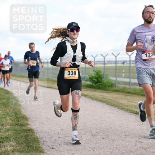 14.09.2025 - Airport Race Dr. Thomas Lammeyer http://msf.ph/oto/8869315 14.09.2025 12:13:39 Laufen 330, 122, 285 meine-sportfotos.de