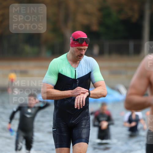 14.09.2025 - Stadtparktriathlon Michael Strokosch http://msf.ph/oto/8869326 14.09.2025 10:52:17 Schwimmen 826, 836, 838, 839, 862, 873, 882, 886, 889, 897, 919 meine-sportfotos.de