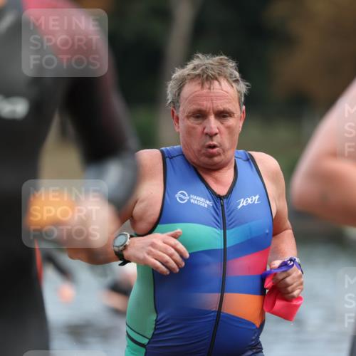 14.09.2025 - Stadtparktriathlon Michael Strokosch http://msf.ph/oto/8869366 14.09.2025 10:52:30 Schwimmen 839, 853, 868, 886, 889 meine-sportfotos.de