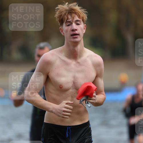 14.09.2025 - Stadtparktriathlon Michael Strokosch http://msf.ph/oto/8869424 14.09.2025 10:52:52 Schwimmen 841, 861, 870, 872, 893, 894, 918, 920 meine-sportfotos.de