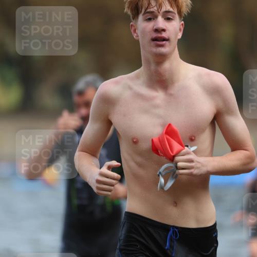 14.09.2025 - Stadtparktriathlon Michael Strokosch http://msf.ph/oto/8869426 14.09.2025 10:52:53 Schwimmen 841, 861, 870, 872, 893, 894, 920 meine-sportfotos.de