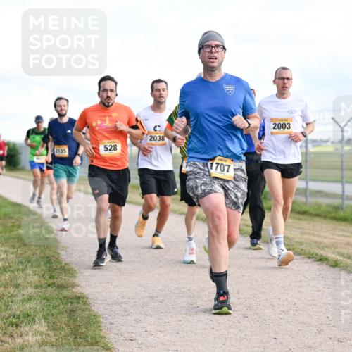 14.09.2025 - Airport Race Dr. Thomas Lammeyer http://msf.ph/oto/8869481 14.09.2025 12:13:49 Laufen 2135, 528, 2038, 1707, 2003 meine-sportfotos.de