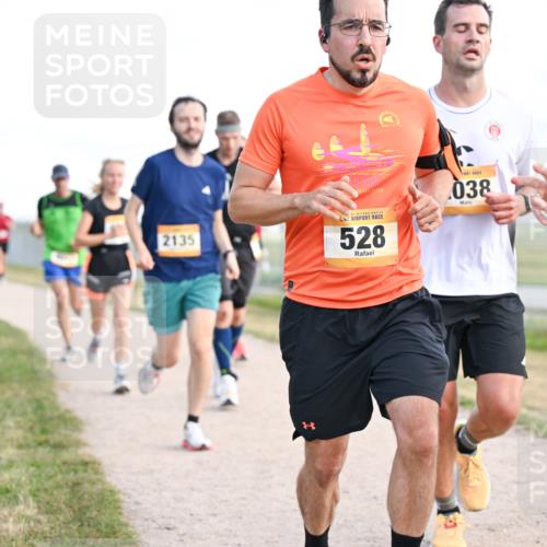 14.09.2025 - Airport Race Dr. Thomas Lammeyer http://msf.ph/oto/8869506 14.09.2025 12:13:51 Laufen 2135, 528, 038, 11 meine-sportfotos.de