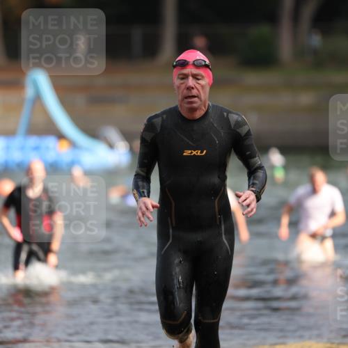 14.09.2025 - Stadtparktriathlon Michael Strokosch http://msf.ph/oto/8869520 14.09.2025 10:53:48 Schwimmen 871, 874, 915 meine-sportfotos.de