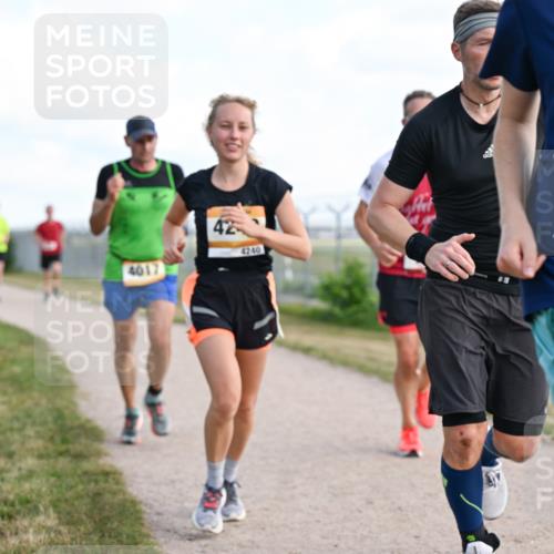 14.09.2025 - Airport Race Dr. Thomas Lammeyer http://msf.ph/oto/8869537 14.09.2025 12:13:53 Laufen 4017, 42, 4240, 2135 meine-sportfotos.de