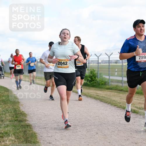 14.09.2025 - Airport Race Dr. Thomas Lammeyer http://msf.ph/oto/8869659 14.09.2025 12:14:04 Laufen 2042, 18, 789 meine-sportfotos.de