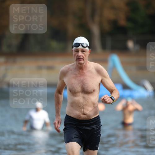 14.09.2025 - Stadtparktriathlon Michael Strokosch http://msf.ph/oto/8869666 14.09.2025 10:55:18 Schwimmen 855 meine-sportfotos.de