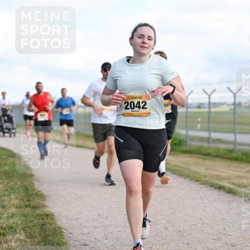 14.09.2025 - Airport Race Dr. Thomas Lammeyer http://msf.ph/oto/8869673 14.09.2025 12:14:05 Laufen 2042 meine-sportfotos.de