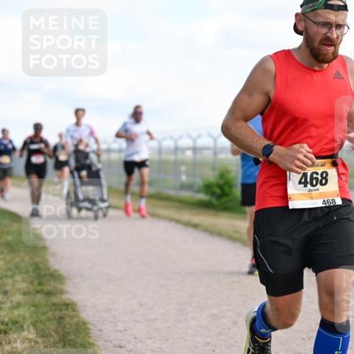 14.09.2025 - Airport Race Dr. Thomas Lammeyer http://msf.ph/oto/8869743 14.09.2025 12:14:09 Laufen 468, 468 meine-sportfotos.de