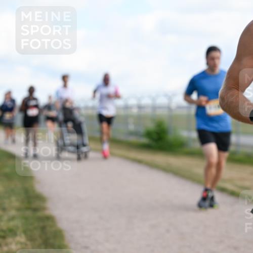 14.09.2025 - Airport Race Dr. Thomas Lammeyer http://msf.ph/oto/8869751 14.09.2025 12:14:09 Laufen 42, 46 meine-sportfotos.de
